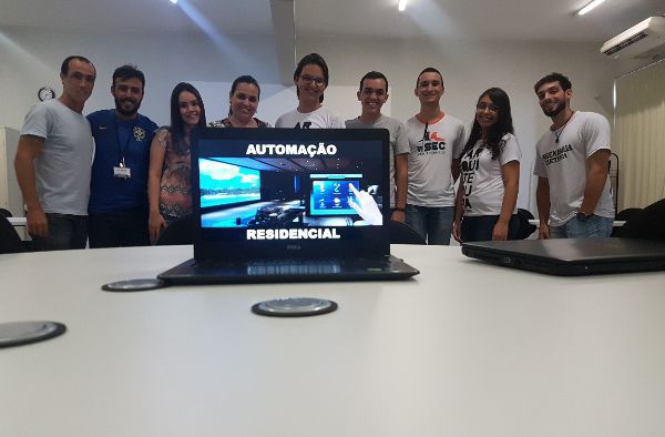 Alunos do UNIPAM iniciam projeto de “Automação Residencial”