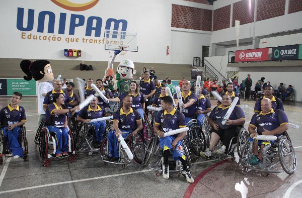 APP, UNIPAM e Queiroz Construtora promovem Copa de Basquete em Cadeiras de Rodas