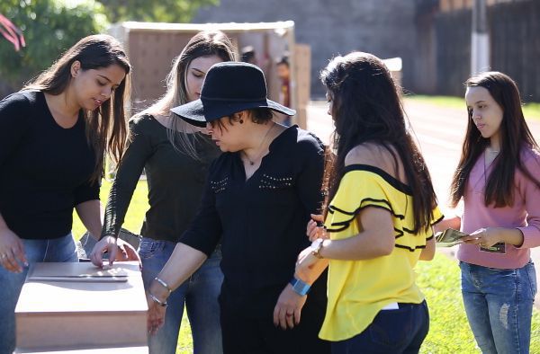 Alunos de Arquitetura desenvolvem abrigos móveis