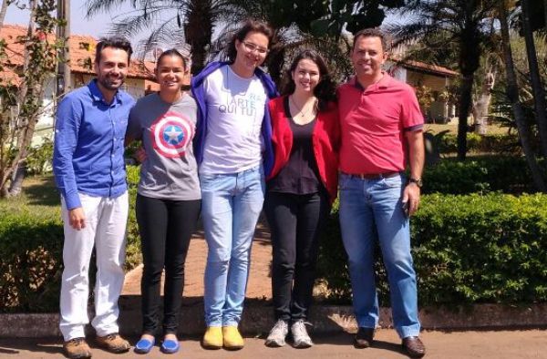 Professores e alunos do UNIPAM desenvolvem projeto no Lar Vicentino Padre Alaor