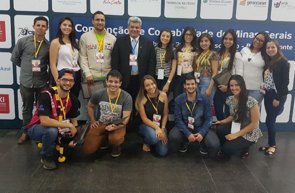 Alunos de Ciências Contábeis participam de Fórum Estudantil em Belo Horizonte