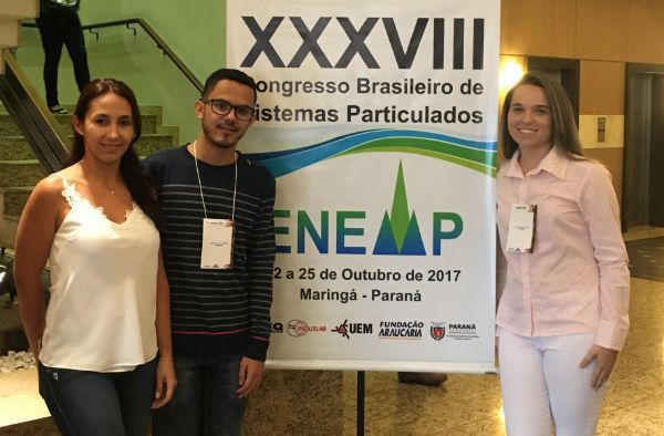 Alunos de Engenharia Química participam de Congresso no Paraná