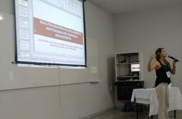 Professora de Psicologia é aprovada em Mestrado 