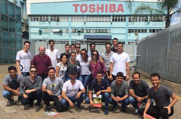 Alunos de Engenharia Elétrica visitam Toshiba Brasil