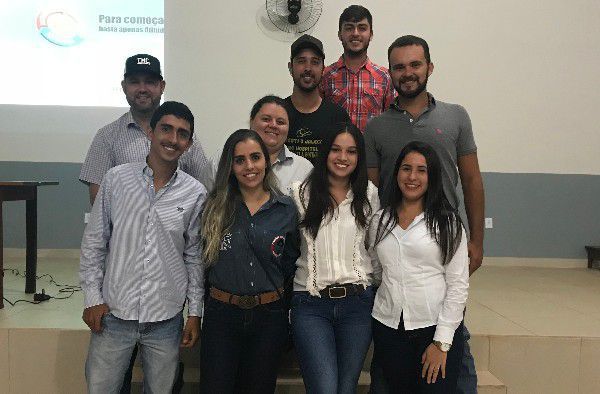 Alunos de Medicina Veterinária apresentam Projeto Integrador para pecuaristas 