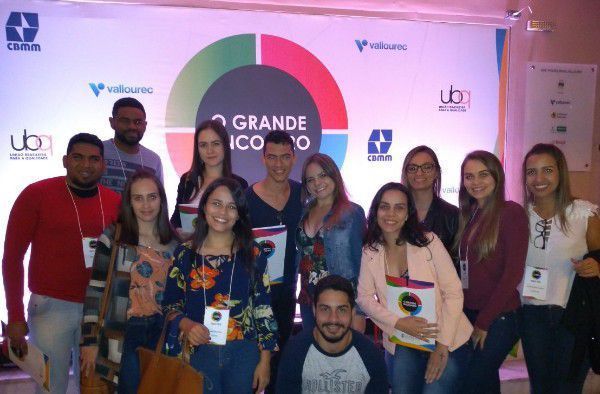 Alunos de Engenharia de Produção participam de evento promovido pela UBQ