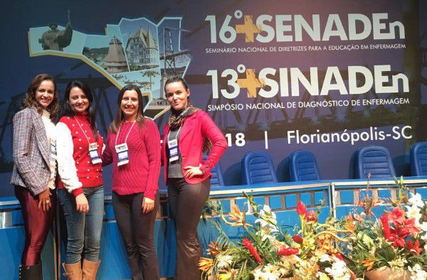 Representantes do curso de Enfermagem participam Seminário Nacional