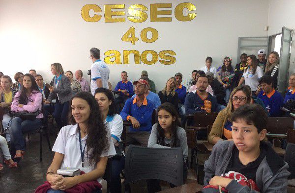 Alunos do UNIPAM participam da comemoração do aniversário de 40 anos do CESEC