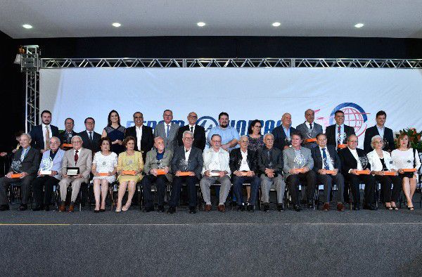 UNIPAM promove Encontro Pedagógico e homenagem aos ex- membros do Conselho de Curadores, ex-Diretores Executivos da FEPAM e ao ex-Reitor do UNIPAM