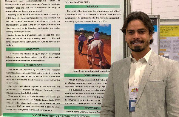 Professor do UNIPAM participa de Congresso Brasileiro de Neurologia