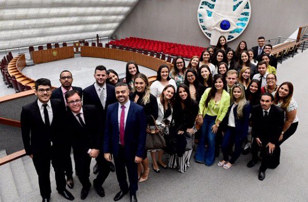 Alunos de Direito realizam visita técnica a Brasília