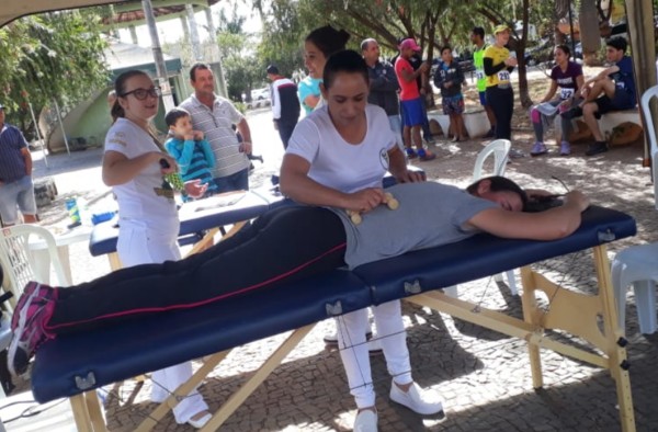 Alunas do UNIPAM participam de evento em Presidente Olegário