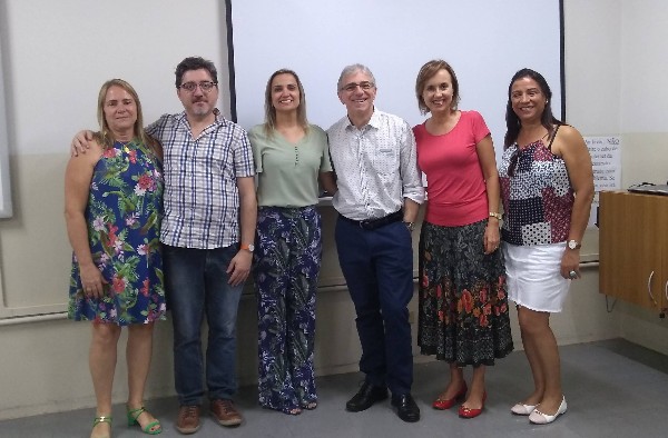 Professora do UNIPAM conclui Doutorado em Linguística