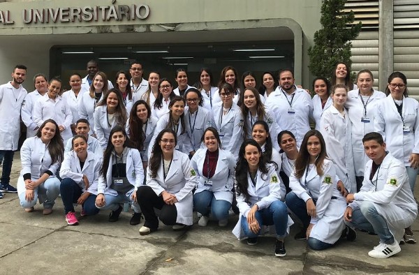 Alunos de Enfermagem visitam Hospital Universitário da USP