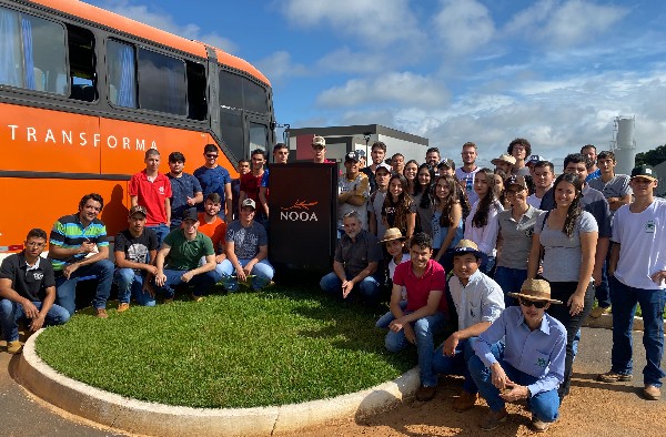 Alunos de Agronomia visitam a empresa “NOOA Ciência e Tecnologia”