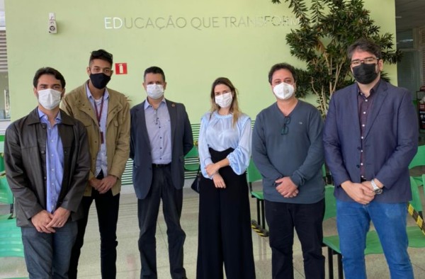 Presidente do Conselho Regional de Odontologia visita Centro Clínico Odontológico