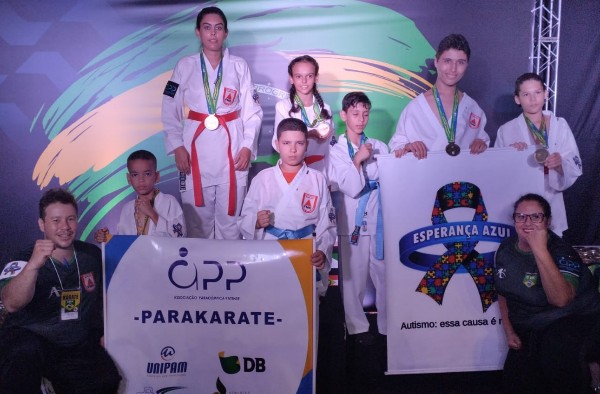 Equipe de Parakarate do UNIPAM conquista duas medalhas de ouro e três de bronze, em Campeonato Brasileiro