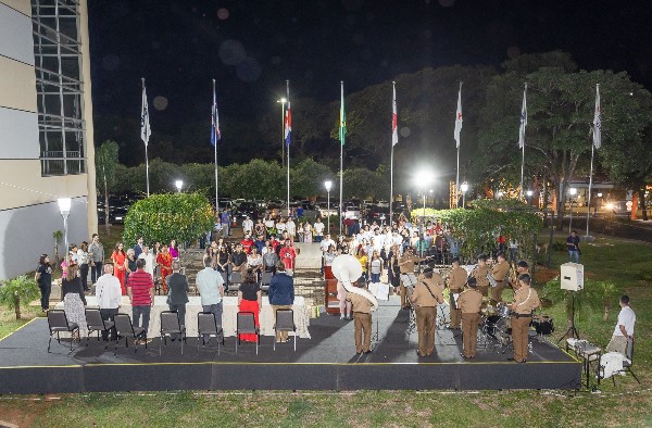 UNIPAM realiza solenidade de inauguração da “Praça das Nações”