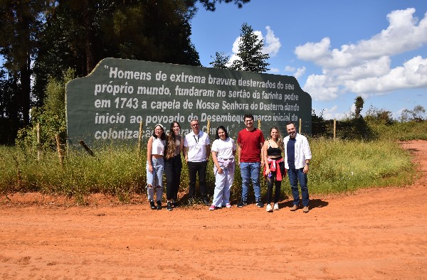 Alunos de Arquitetura e Urbanismo participam de uma jornada pela memória do município de Desemboque, em Sacramento