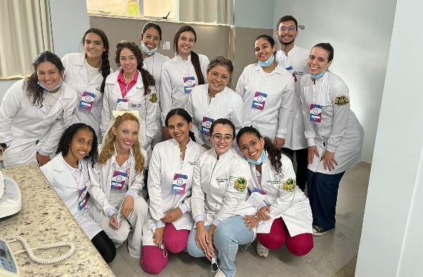 Alunos da LAEGO participam de visita técnica no hospital Sofia Feldman