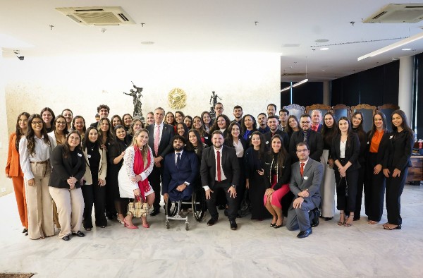 Alunos do curso de Direito participam do “Projeto Brasília”