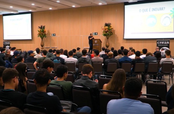 Décima edição do Congresso Mineiro de Engenharias e Arquitetura é marcada por palestras internacionais e muito aprendizado
