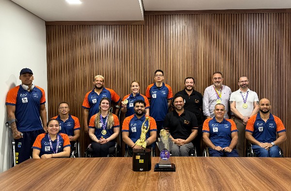 Representantes da APP visitam UNIPAM em agradecimento pelo apoio à associação