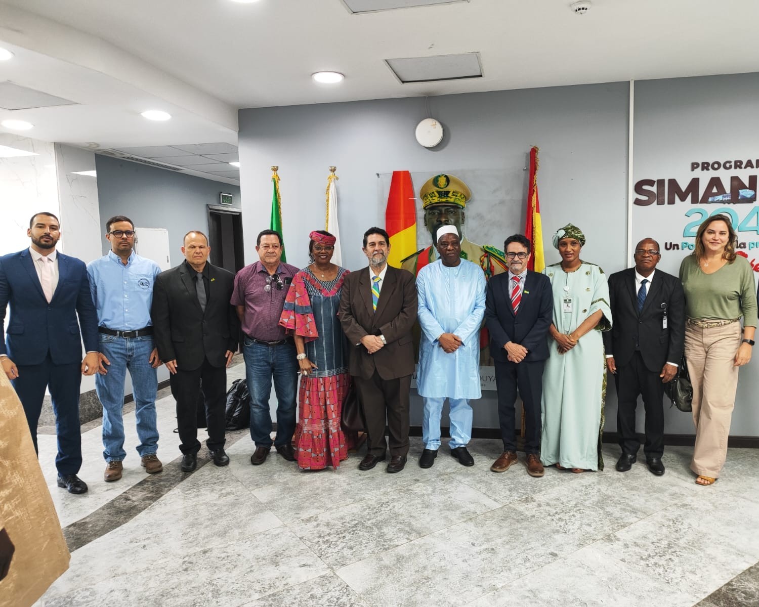O coordenador do curso de Medicina Veterinária, professor Dr. Flávio Moreira de Almeida, participa de missão de cooperação técnica  O coordenador do curso de Medicina Veterinária, professor Dr. Flávio Moreira de Almeida, participa de missão de cooperação técnica