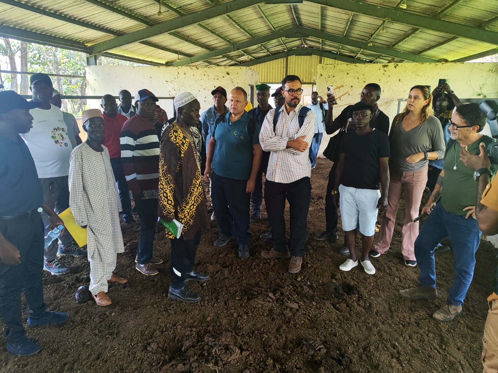 O coordenador do curso de Medicina Veterinária, professor Dr. Flávio Moreira de Almeida, participa de missão de cooperação técnica O coordenador do curso de Medicina Veterinária, professor Dr. Flávio Moreira de Almeida, participa de missão de cooperação técnica