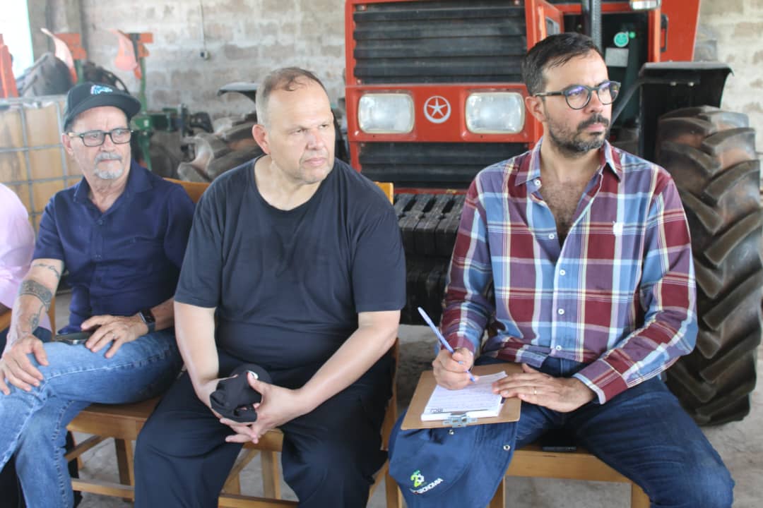O coordenador do curso de Medicina Veterinária, professor Dr. Flávio Moreira de Almeida, participa de missão de cooperação técnica O coordenador do curso de Medicina Veterinária, professor Dr. Flávio Moreira de Almeida, participa de missão de cooperação técnica