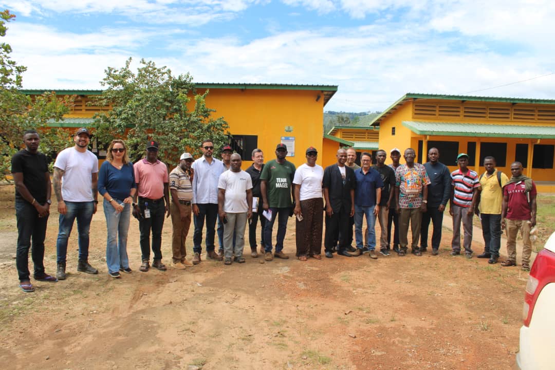 O coordenador do curso de Medicina Veterinária, professor Dr. Flávio Moreira de Almeida, participa de missão de cooperação técnica O coordenador do curso de Medicina Veterinária, professor Dr. Flávio Moreira de Almeida, participa de missão de cooperação técnica